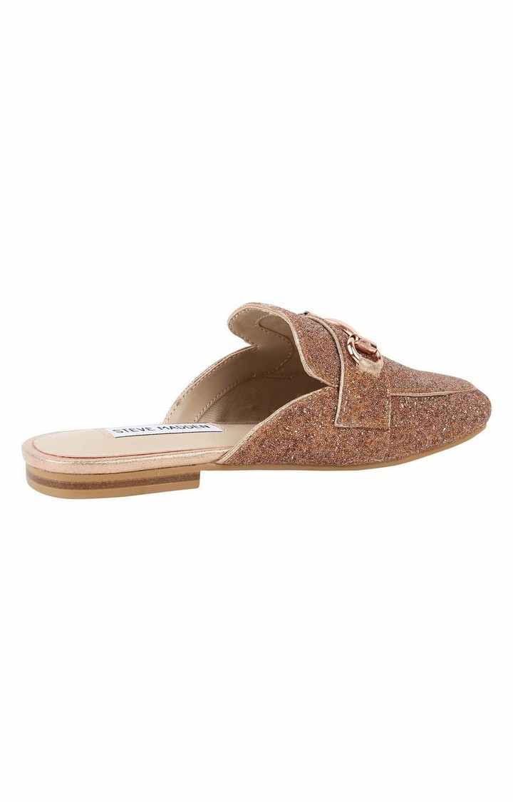 Kori-C Gold Closed Flats & Ballerinas