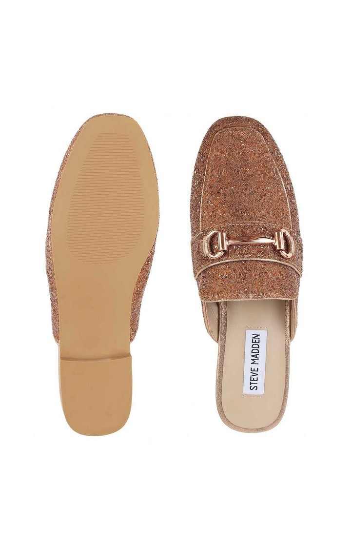 Kori-C Gold Closed Flats & Ballerinas