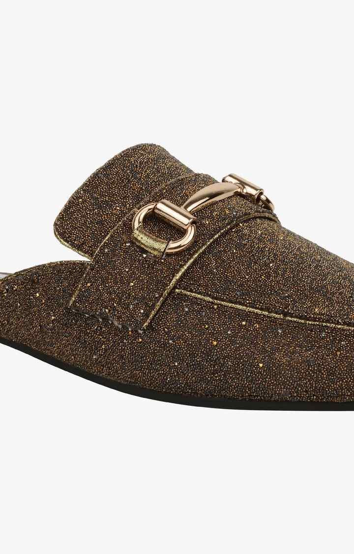 Kori-C Gold Closed Flats & Ballerinas