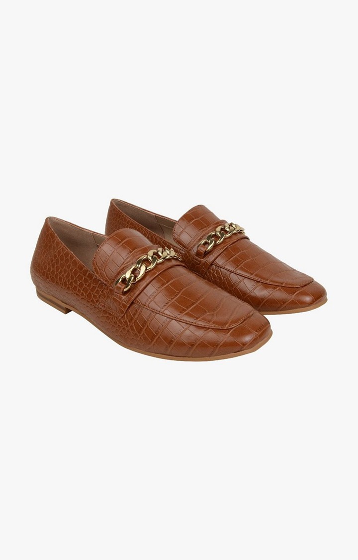 Kooper Red Closed Flats & Ballerinas