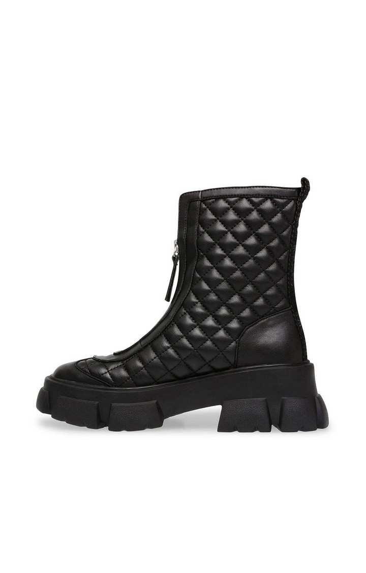 Trippin Black Boots