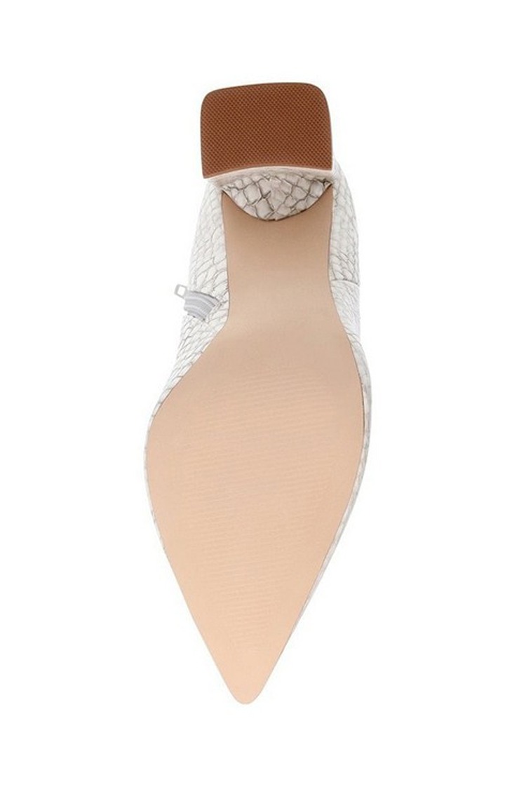 Tarra White Boots