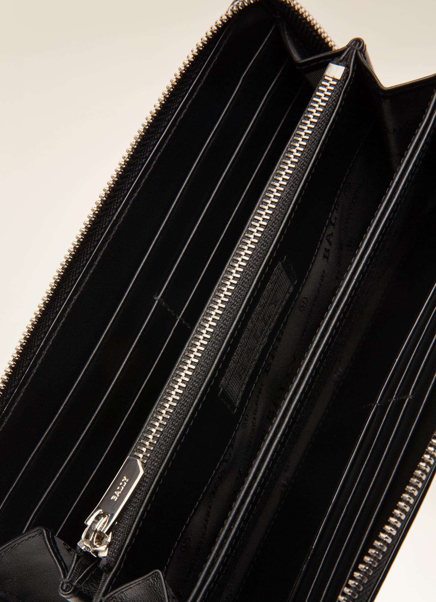 Balen Leather Travel Wallet In Black
