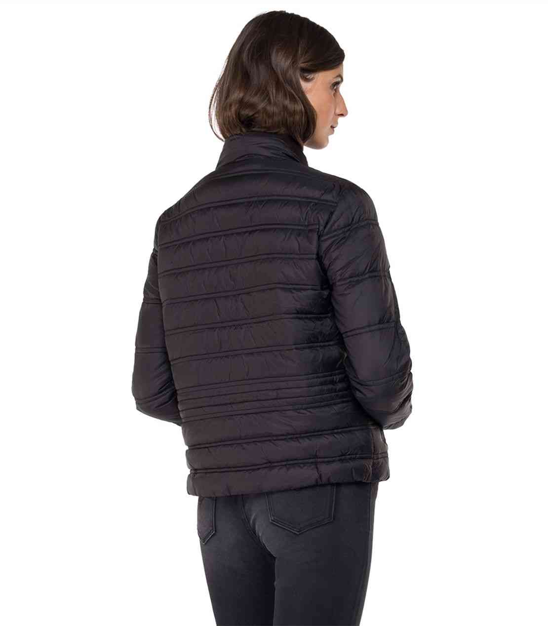 https://cdn.fynd.com/v2/falling-surf-7c8bb8/fyprod/wrkr/products/pictures/item/free/original/000000410276917005/Sj8wUInHurV-410276917005_6.jpg