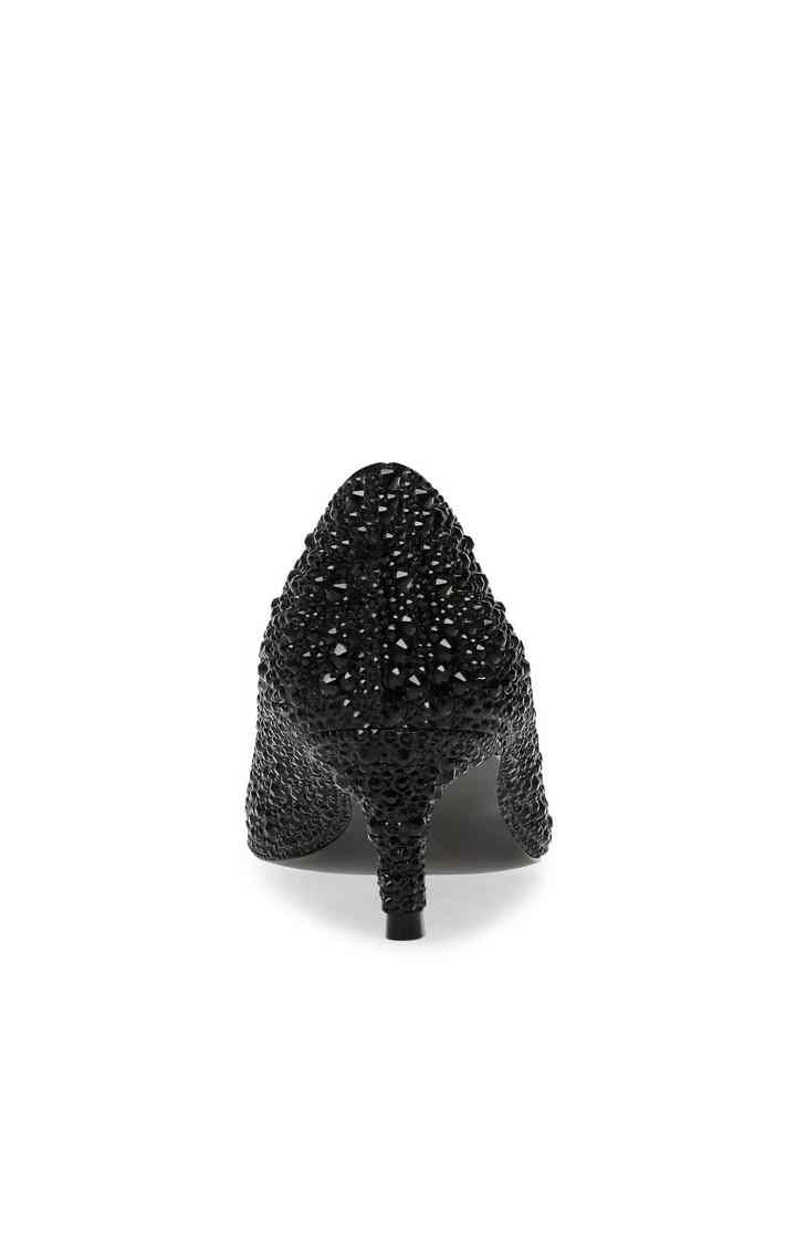 Sabrinah-R Black Pumps