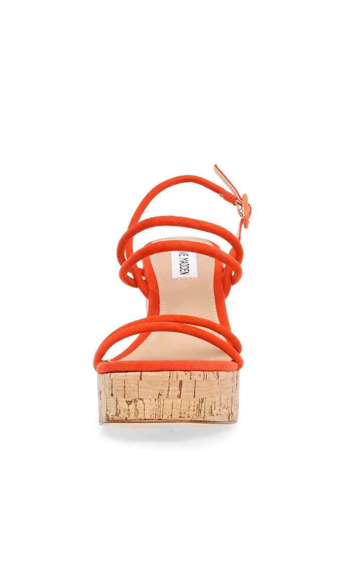 Briza Orange Wedges