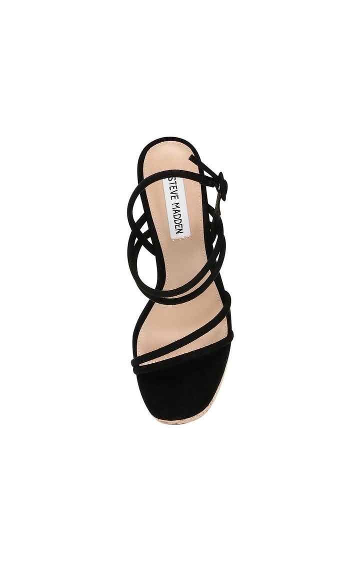 Briza Black Wedges