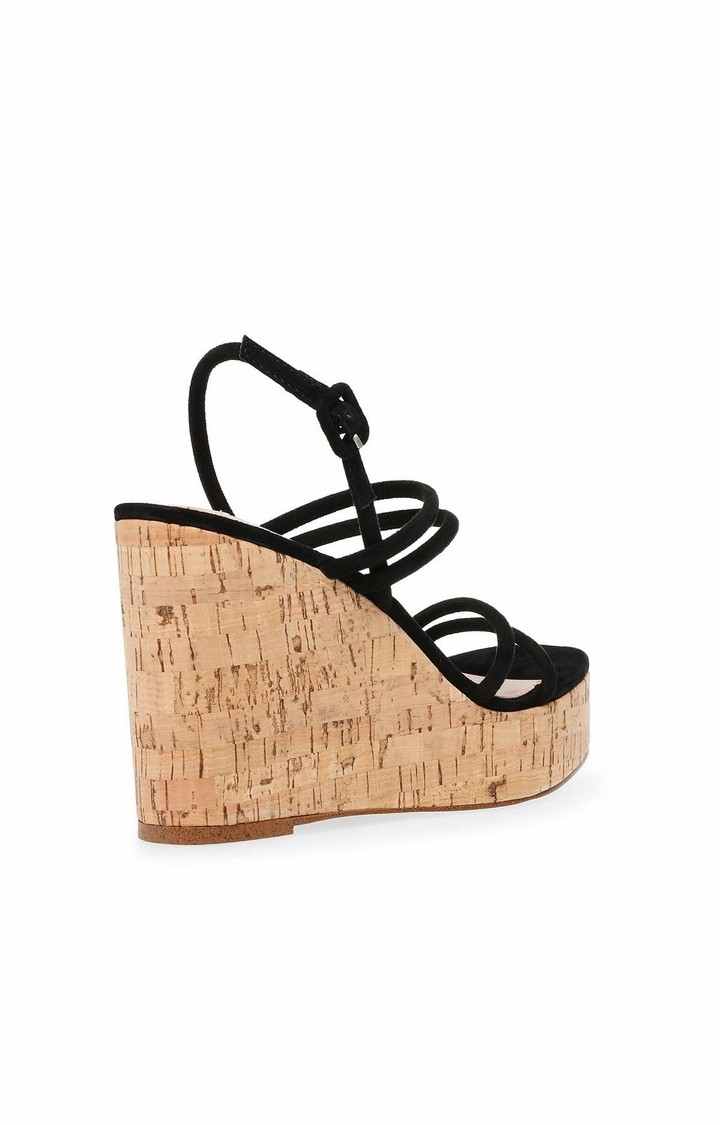 Briza Black Wedges