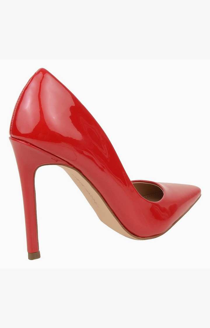 Spicy Red Pumps