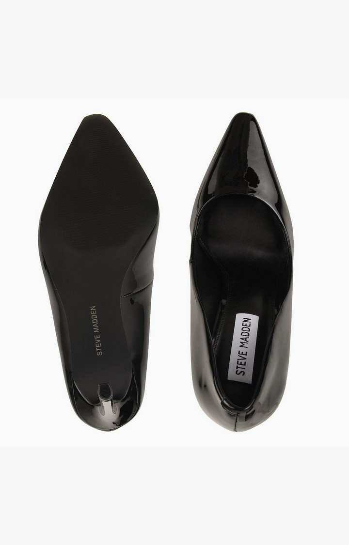 Spicy Black Pumps