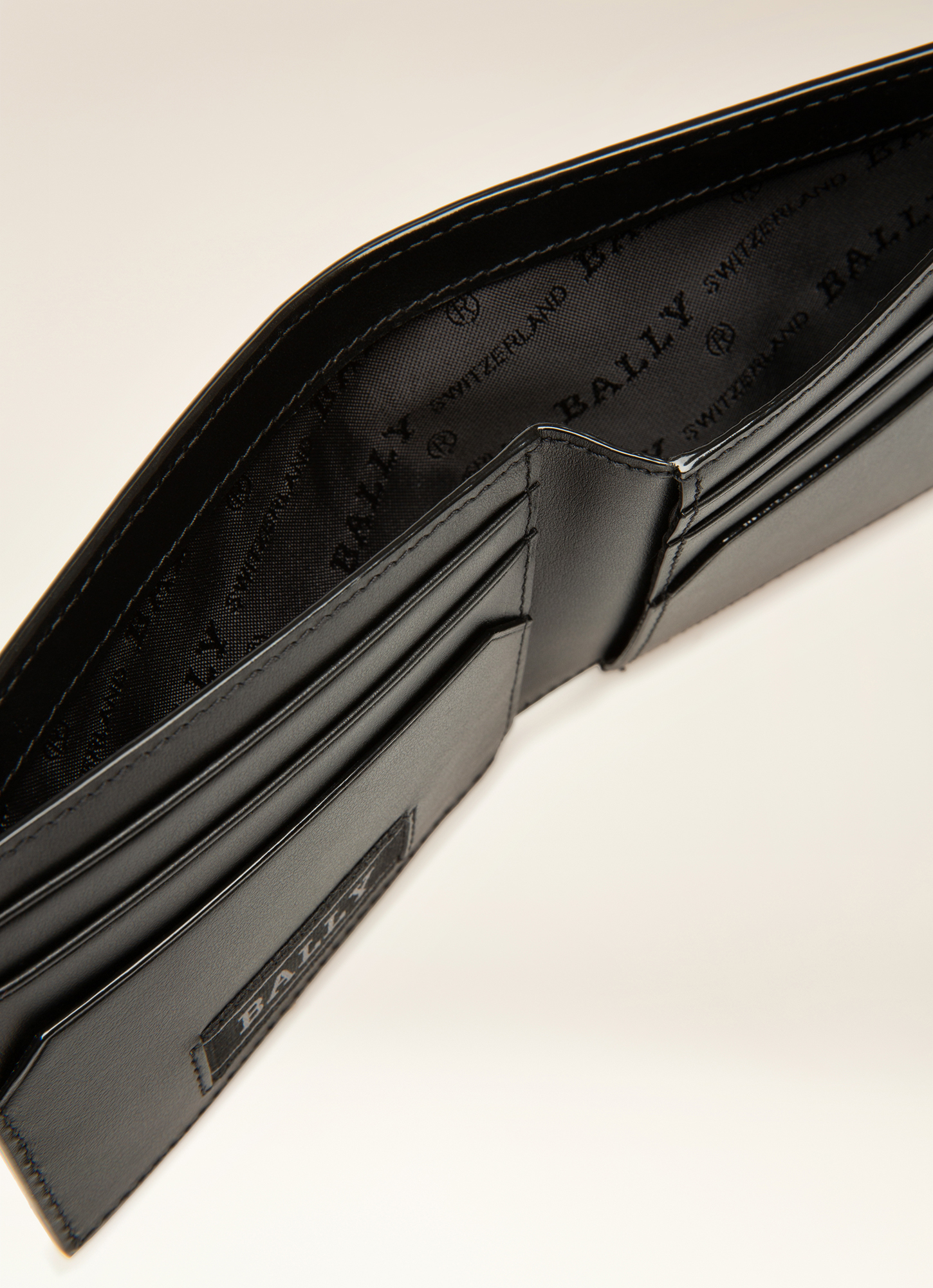 Bydan Leather Wallet In Black