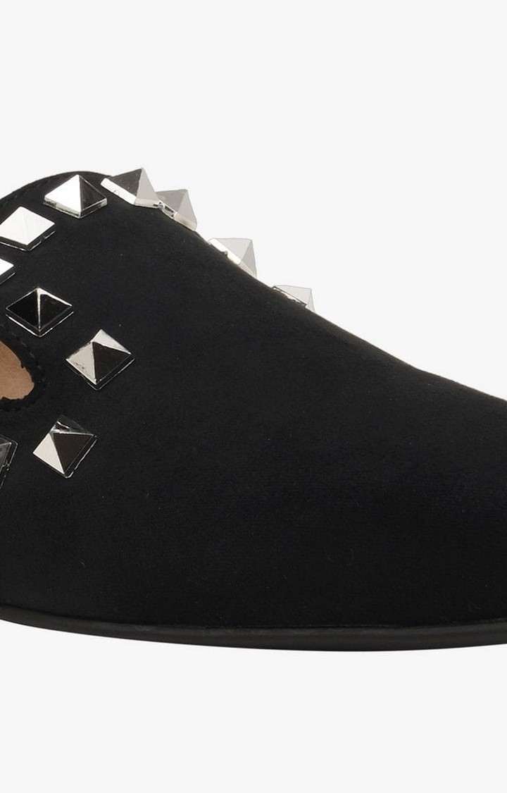 Nina-S Black Closed Flats & Ballerinas