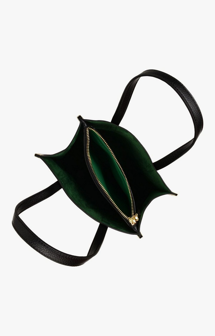 Bsatnaa Black Handbags