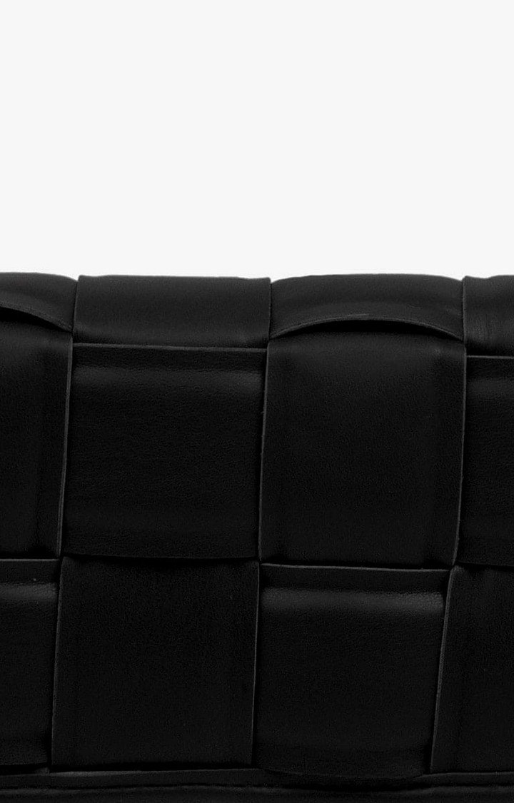 Btangled Black Handbags