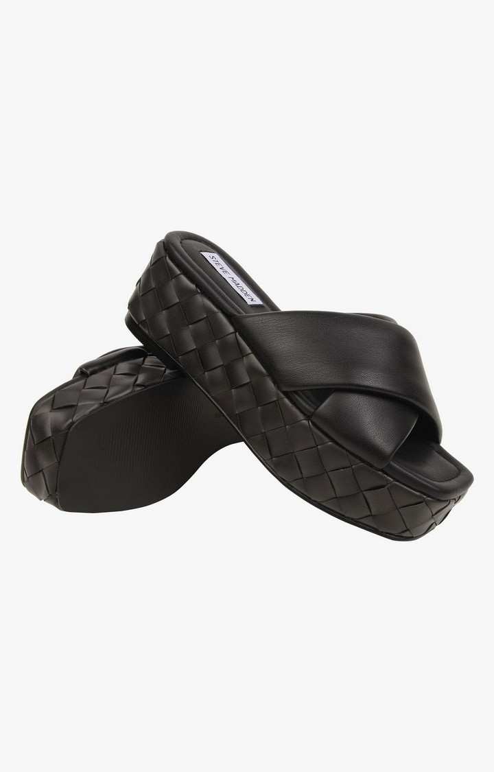 Raivyn Black Wedges