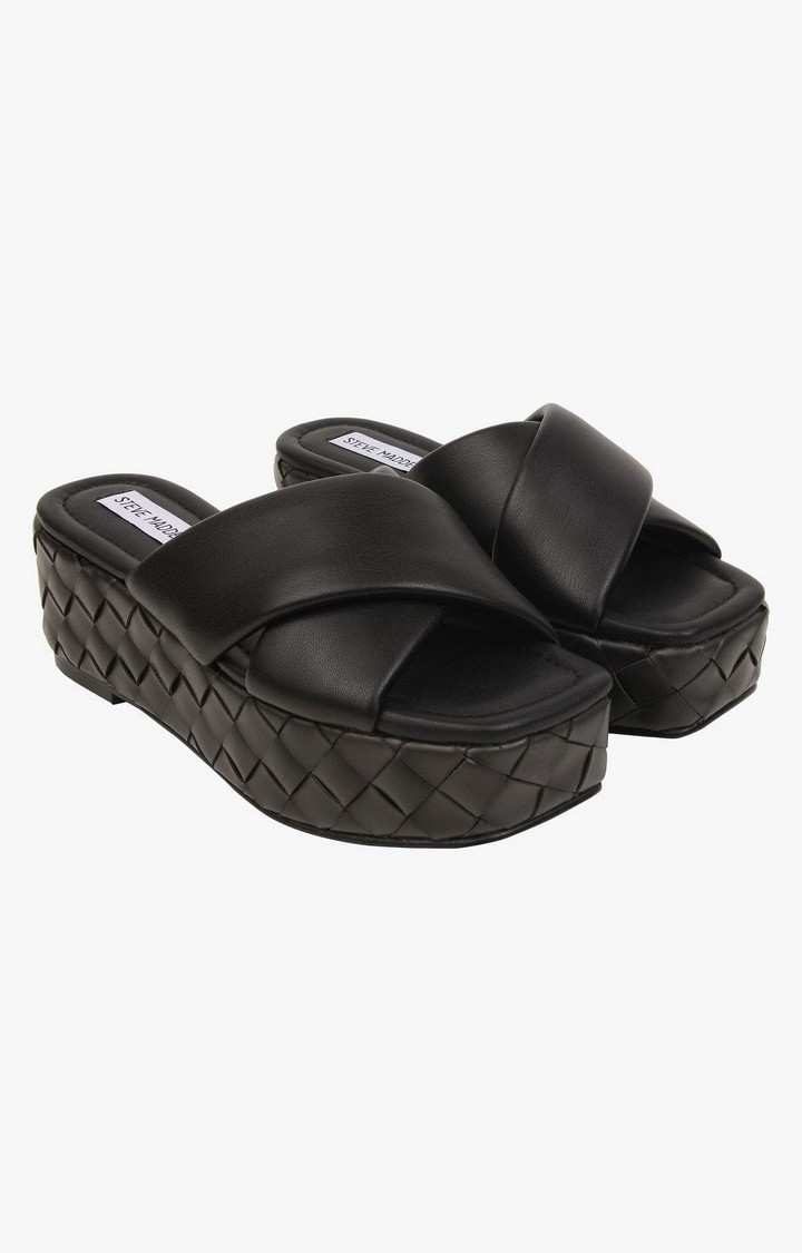 Raivyn Black Wedges