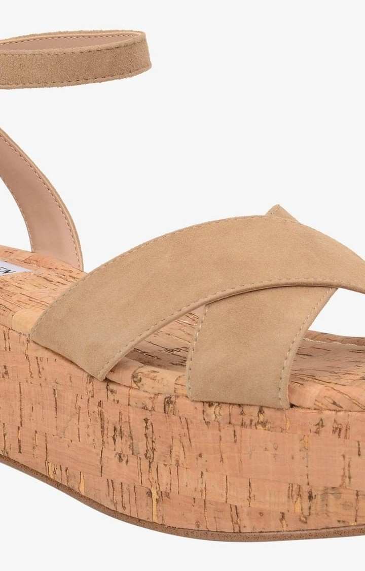 Versify Brown Wedges