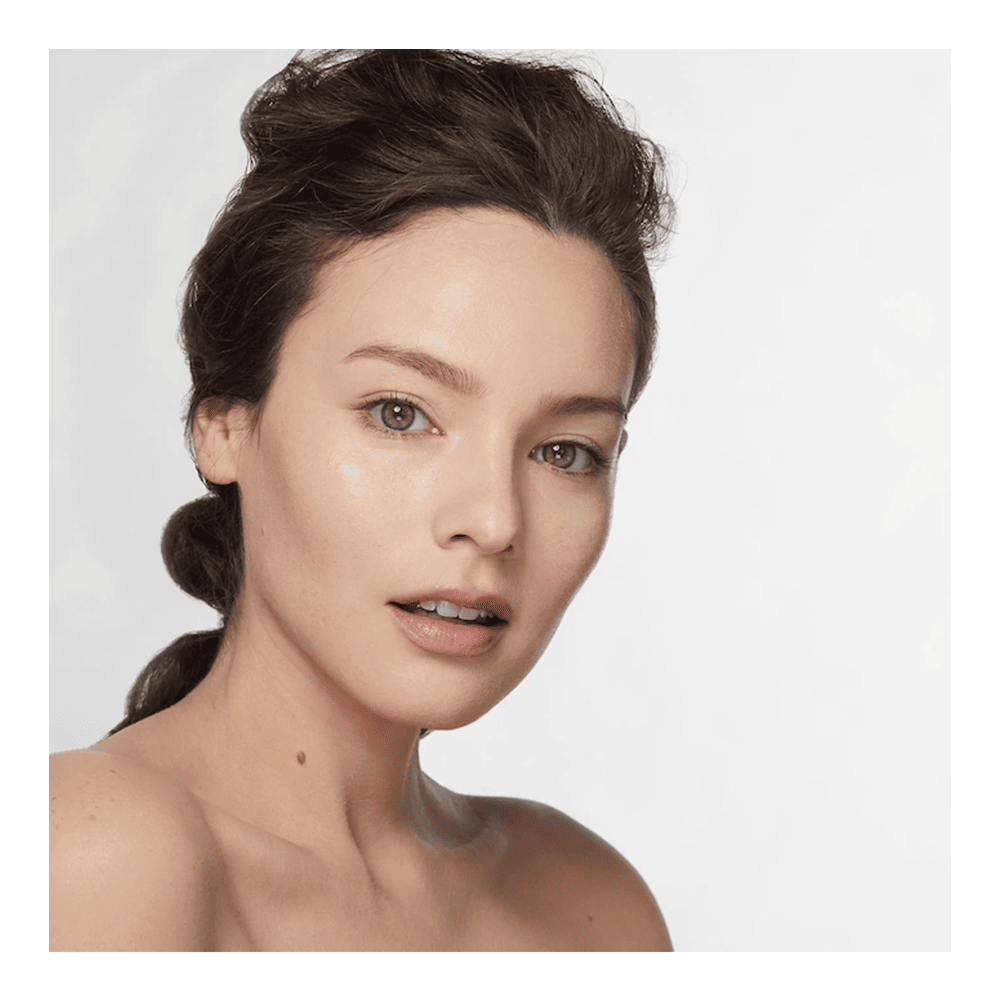 Double Wear Stay-In-Place Makeup SPF 10 Foundation • 2C0 Cool Vanilla - Light medium with cool pink undertones
