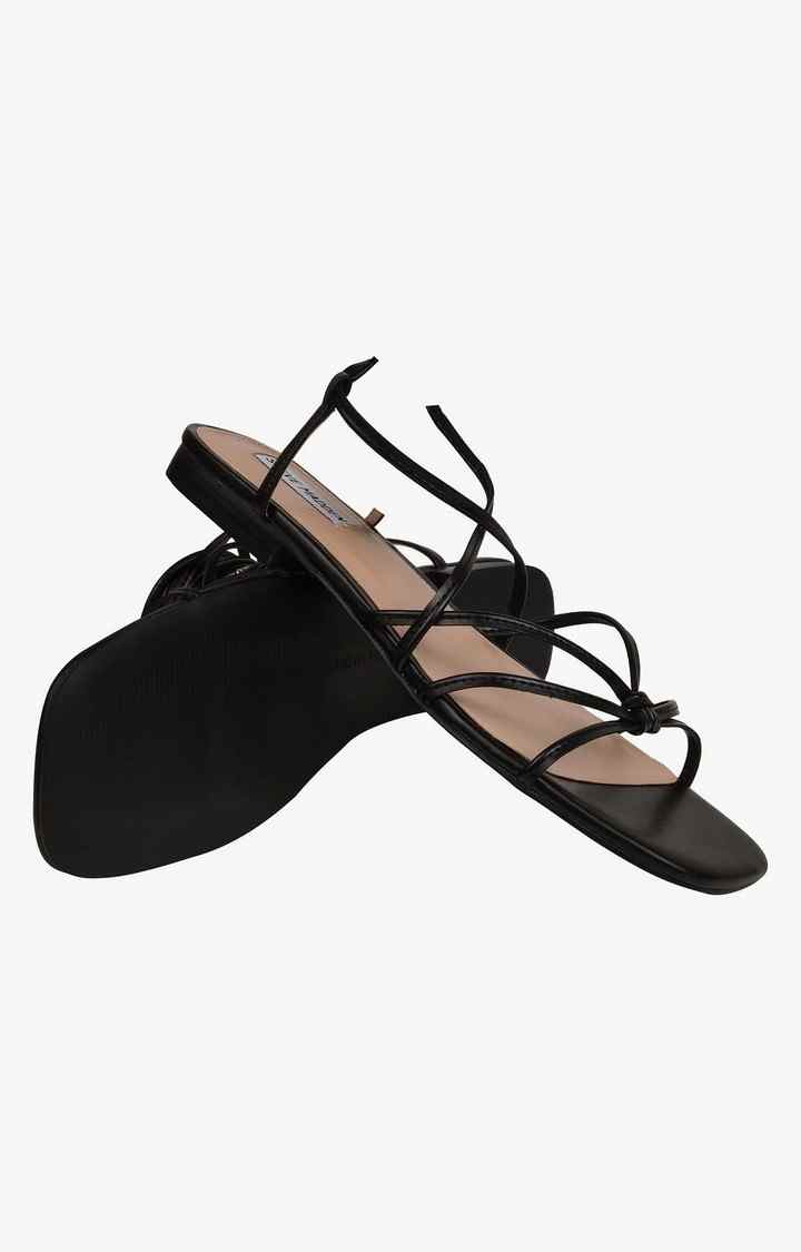 Taps Black Flats