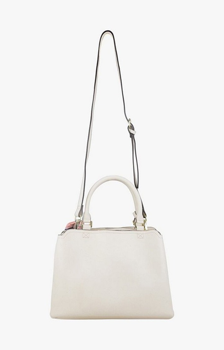 Bbeijing White Handbags
