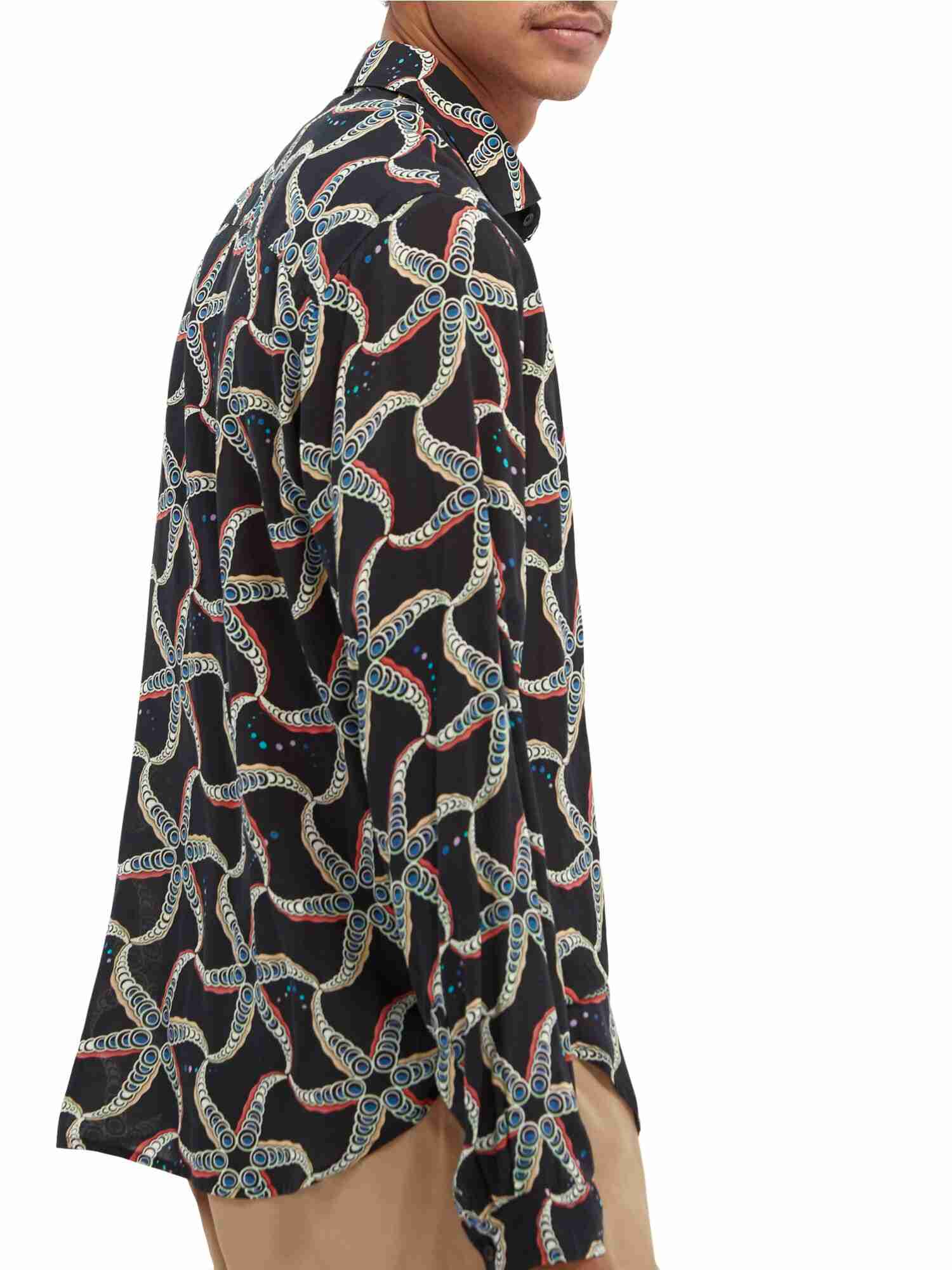 https://cdn.fynd.com/v2/falling-surf-7c8bb8/fyprod/wrkr/products/pictures/item/free/original/000000410287314004/P3hVJTfsM_-410287314_0217_11.jpg