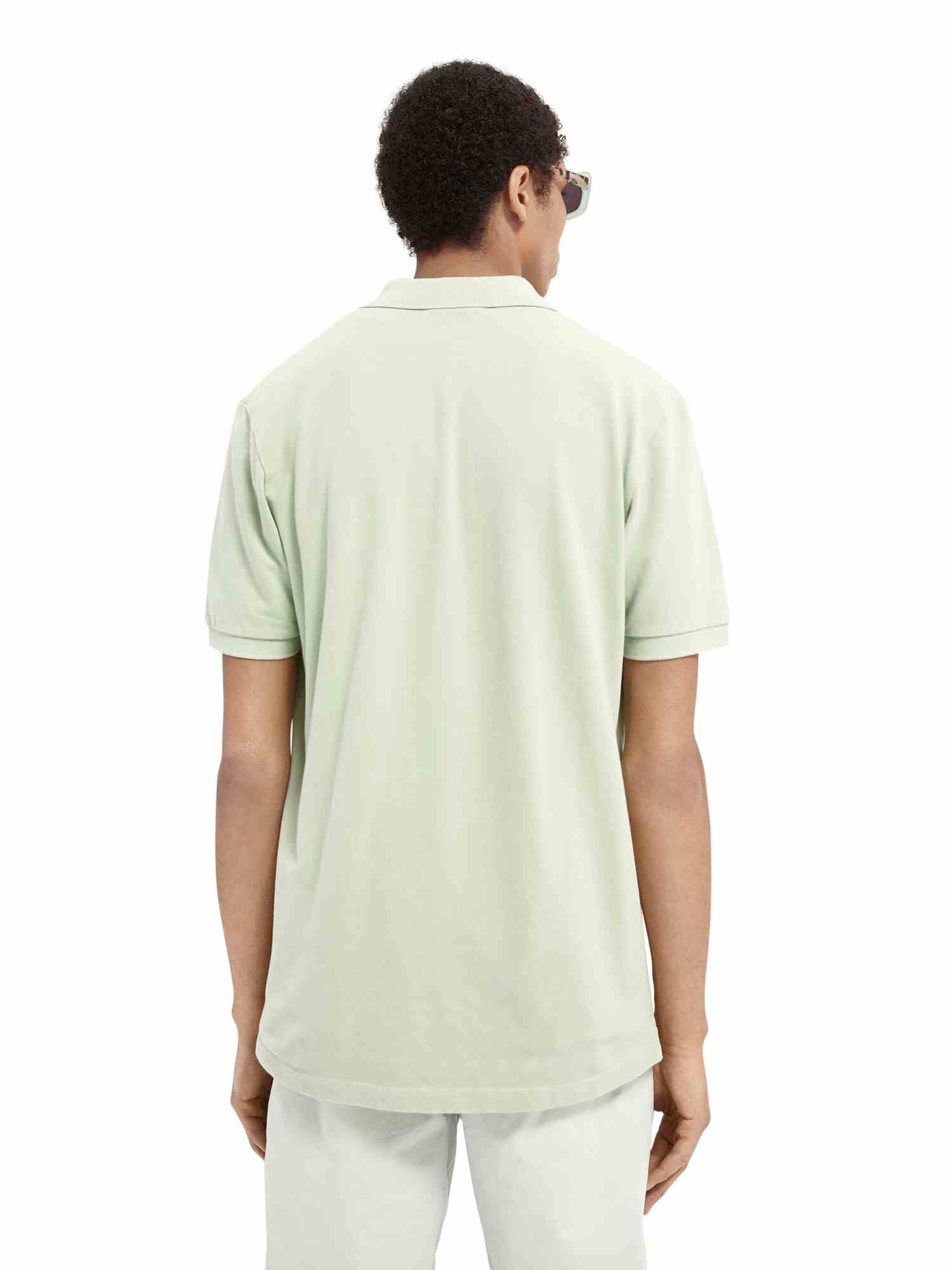 https://cdn.fynd.com/v2/falling-surf-7c8bb8/fyprod/wrkr/products/pictures/item/free/original/000000410287356010/1LtApmDa0Xc-410287356_0514_3.jpg