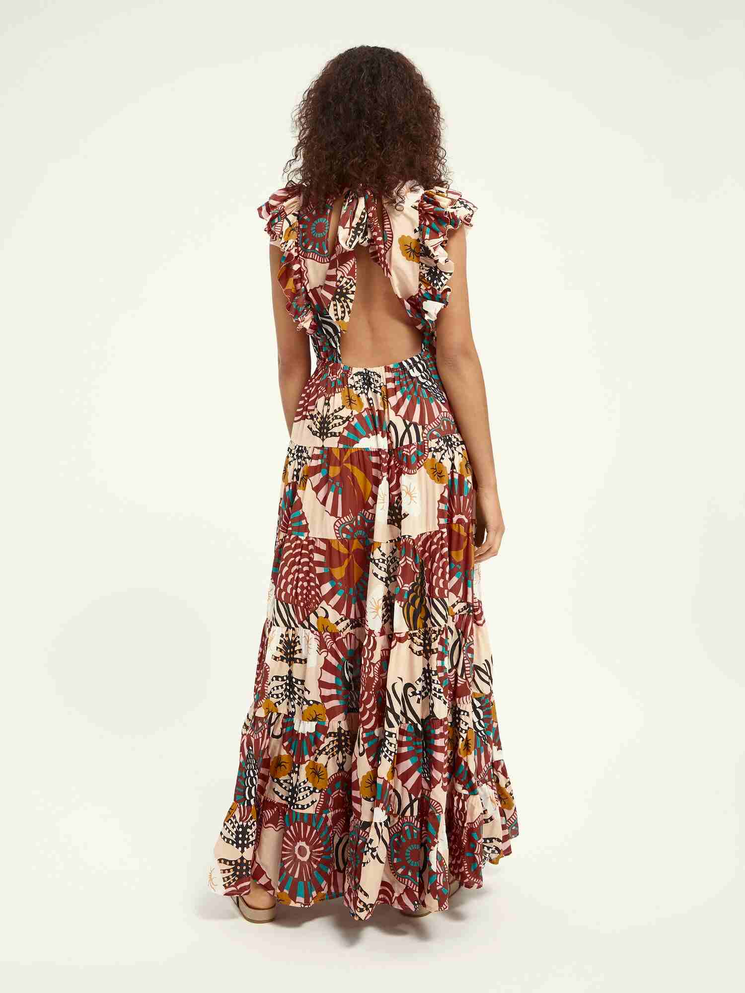 https://cdn.fynd.com/v2/falling-surf-7c8bb8/fyprod/wrkr/products/pictures/item/free/original/000000410287428004/FhAbyWN3BU-410287428_0217_11.jpg