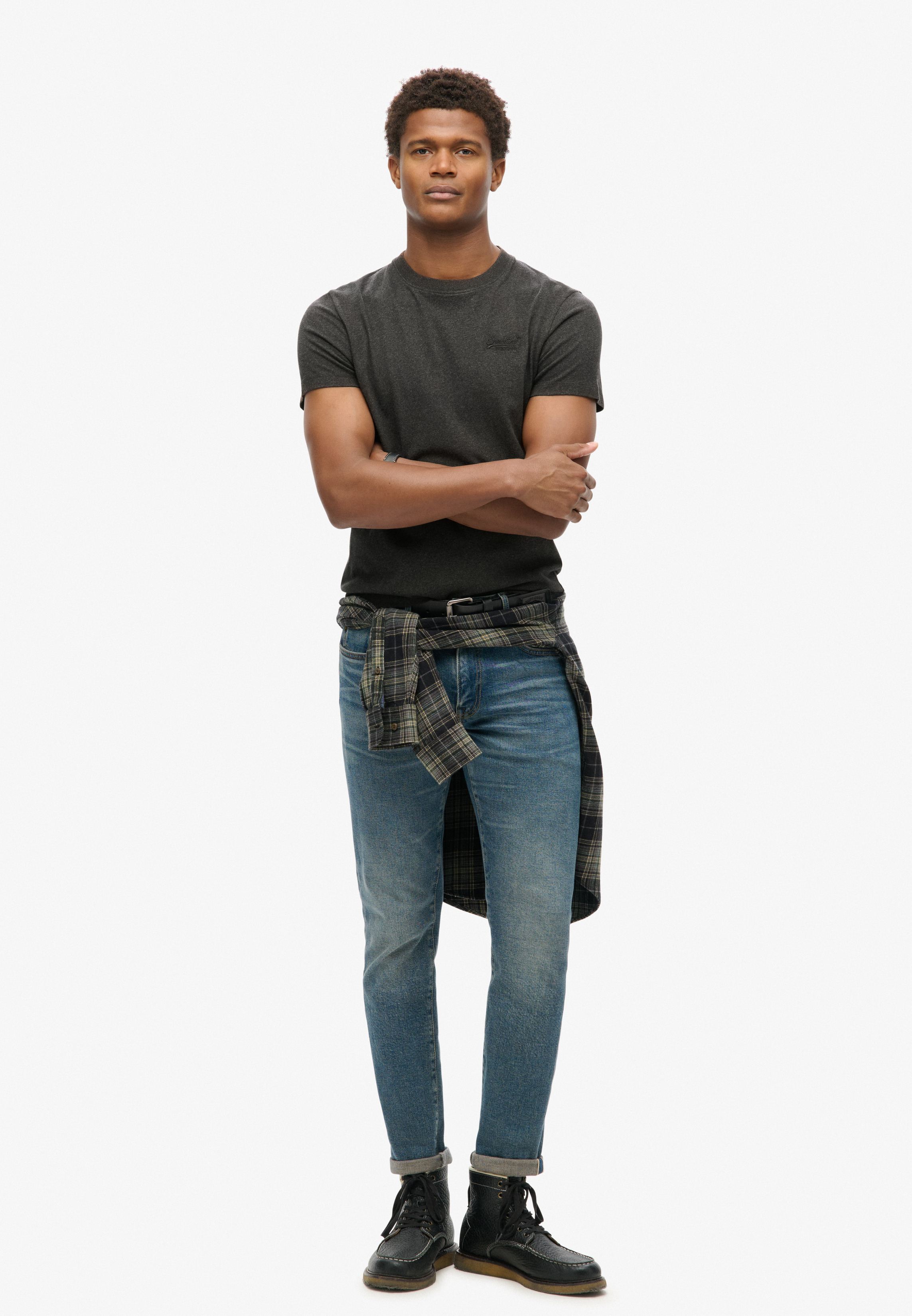 ESSENTIAL LOGO EMB TEE