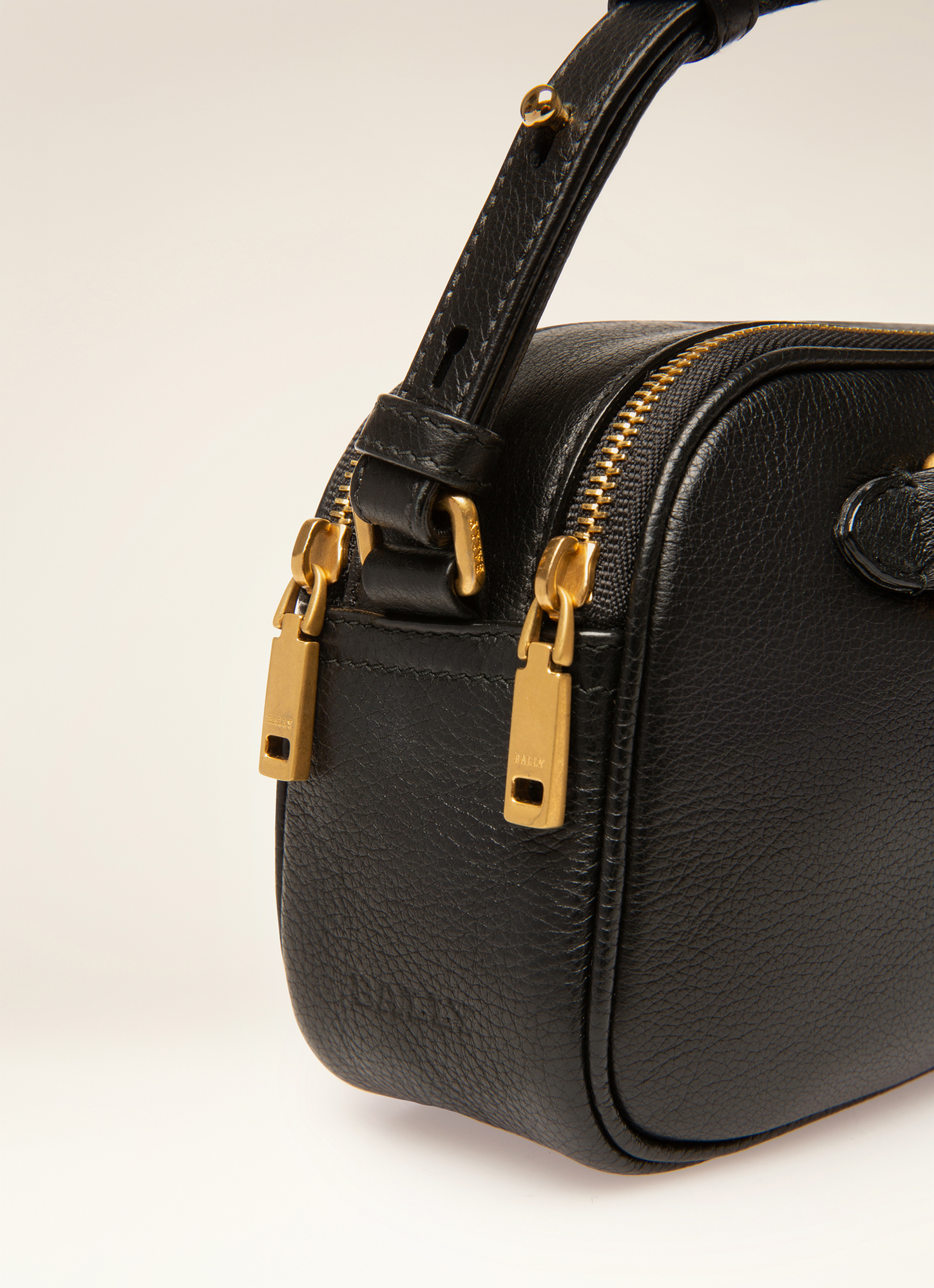 Venni Black Leather Minibag