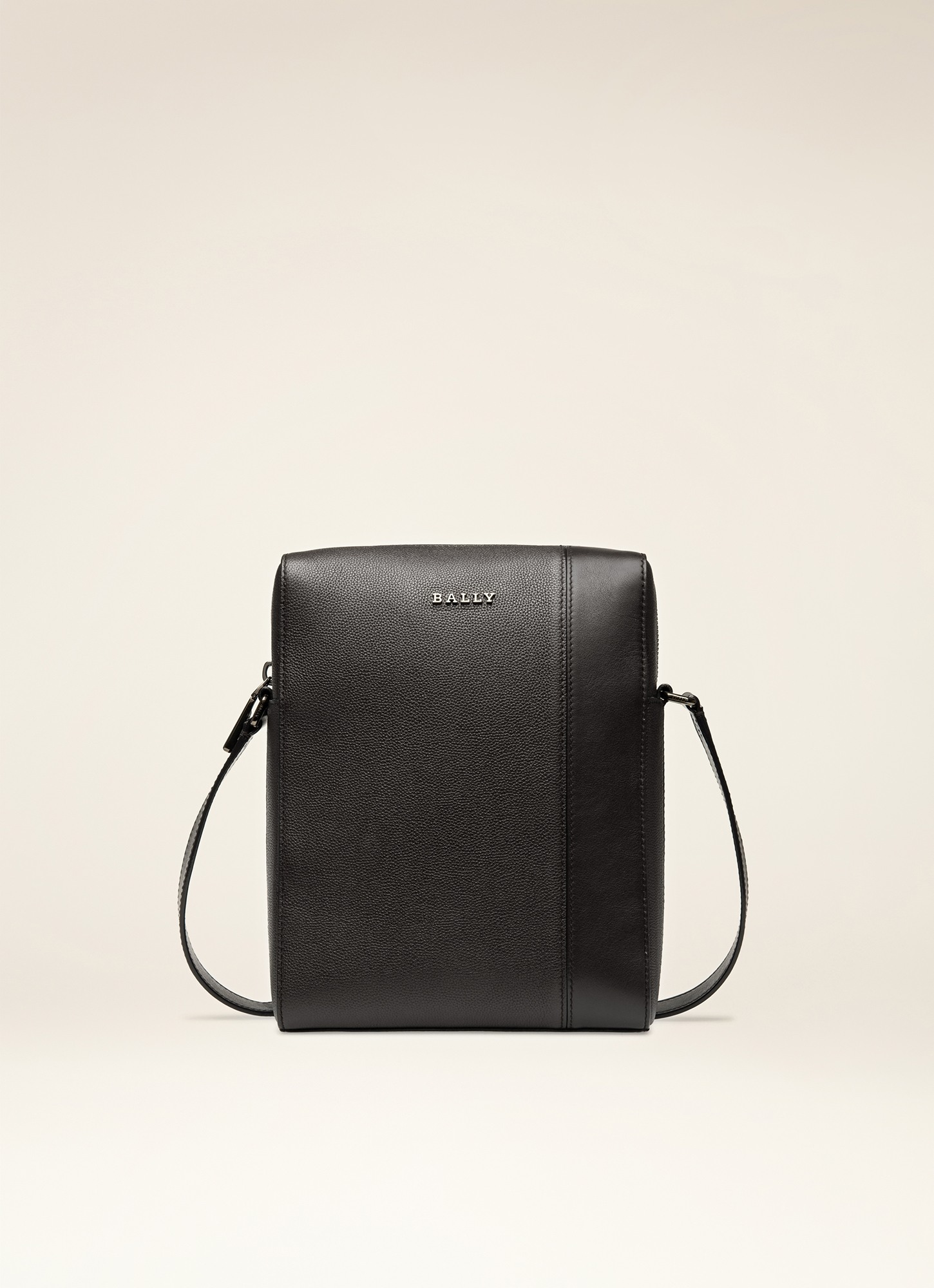 Edoh Cross Body Bag