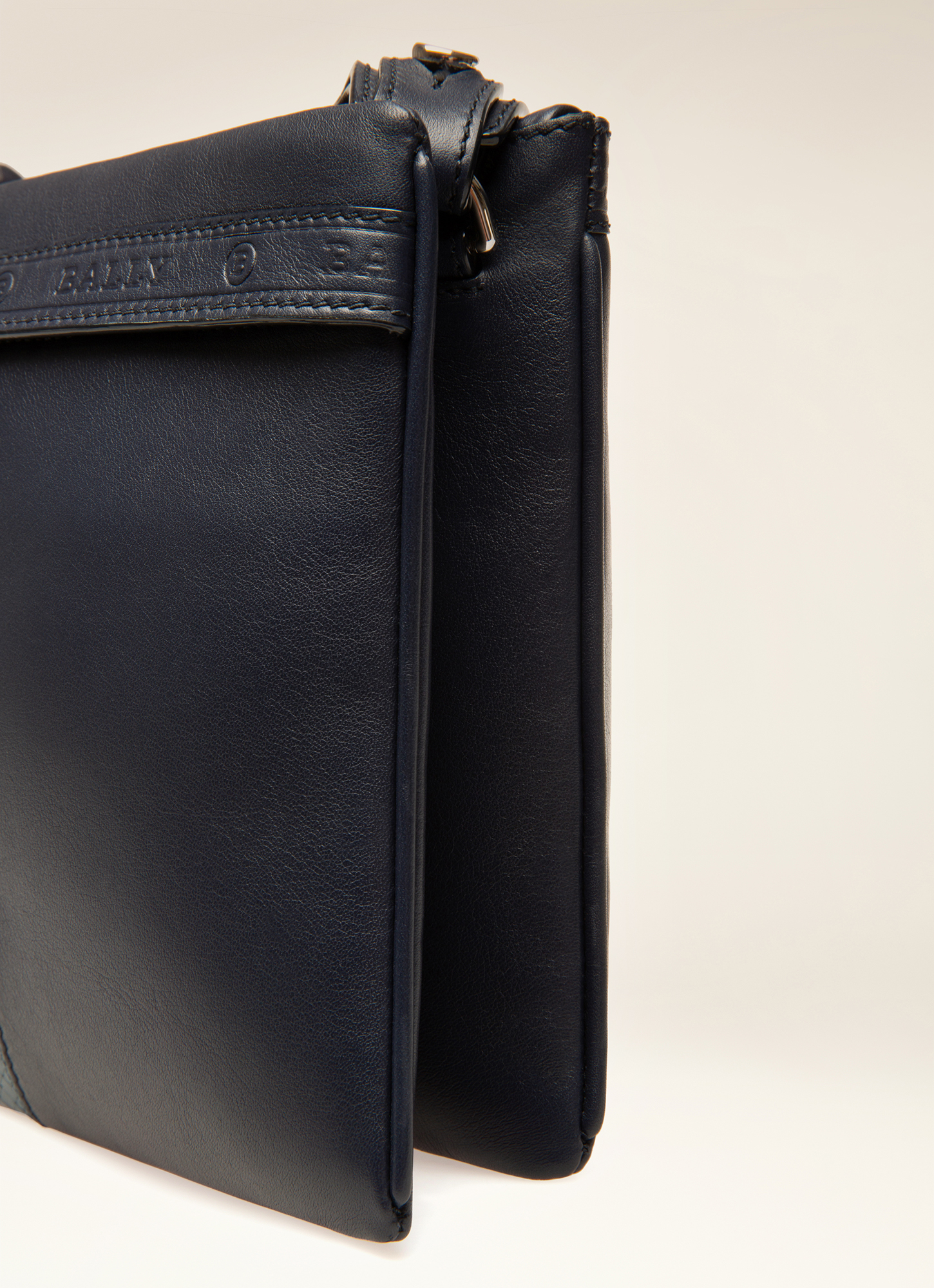 Harvey Cross Body Bag