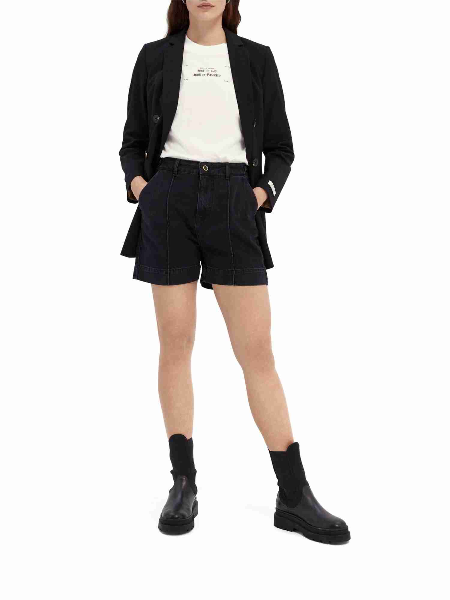 BOYFRIEND SHORTS - BLACK BUTTER
