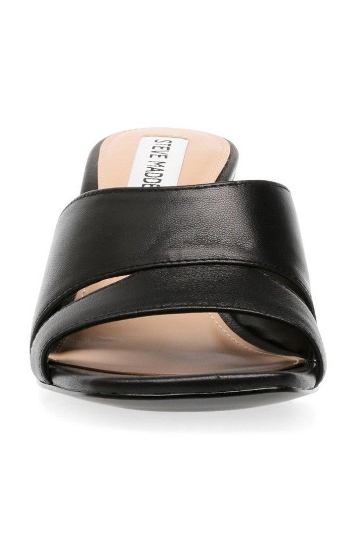 Elessia Black Wedges