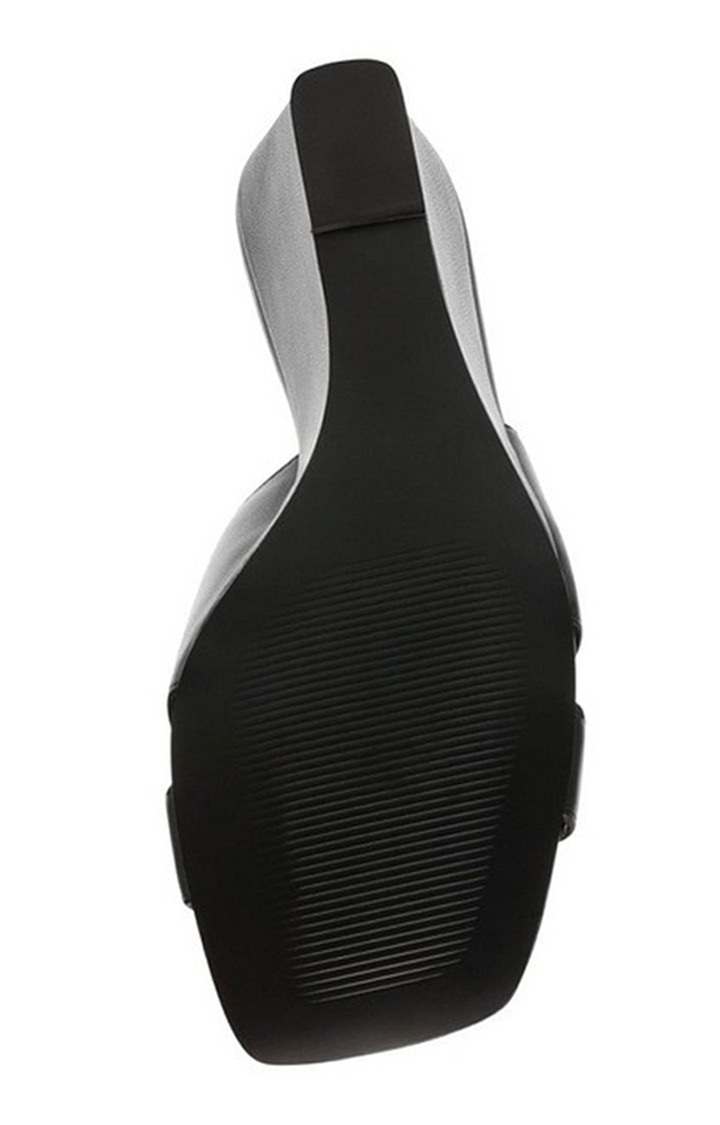 Elessia Black Wedges