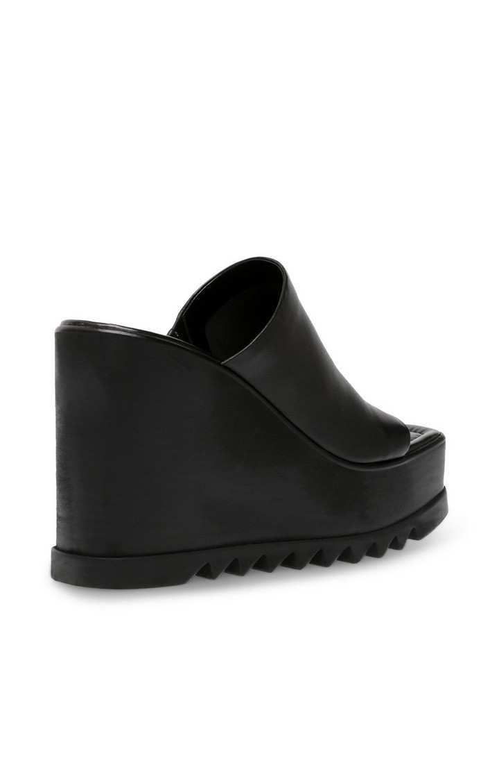 Entrapment Black Wedges