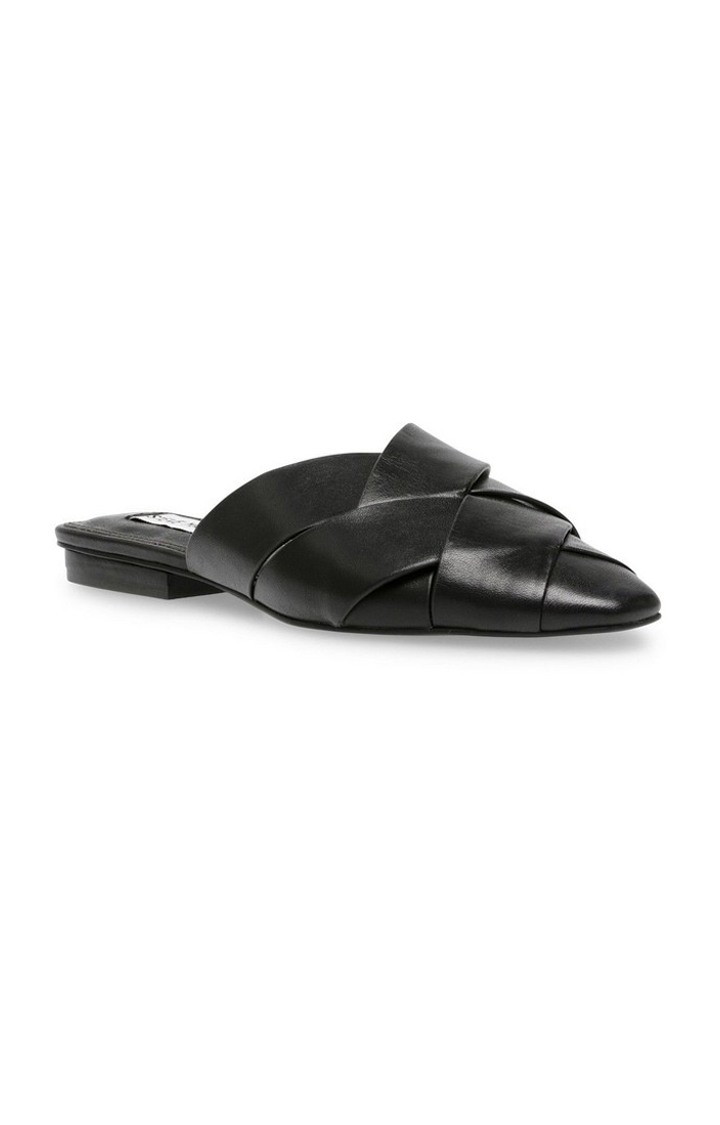 Gambit Black Closed Flats & Ballerinas