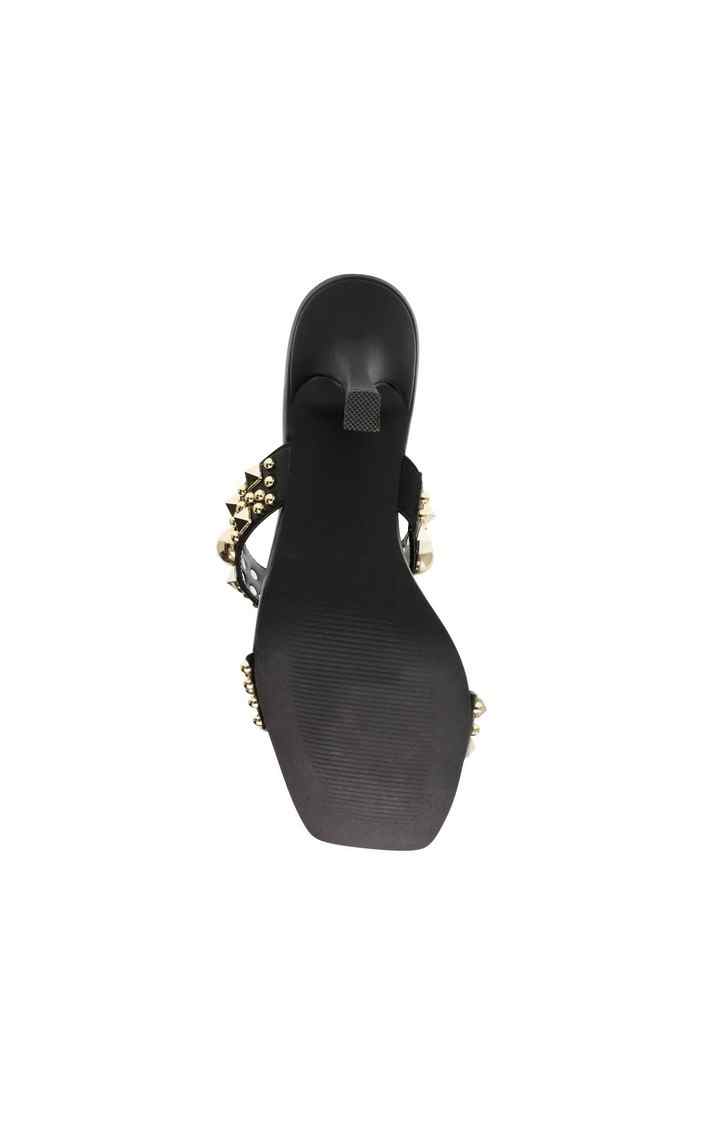 Luxuriant Black Heel Sandals