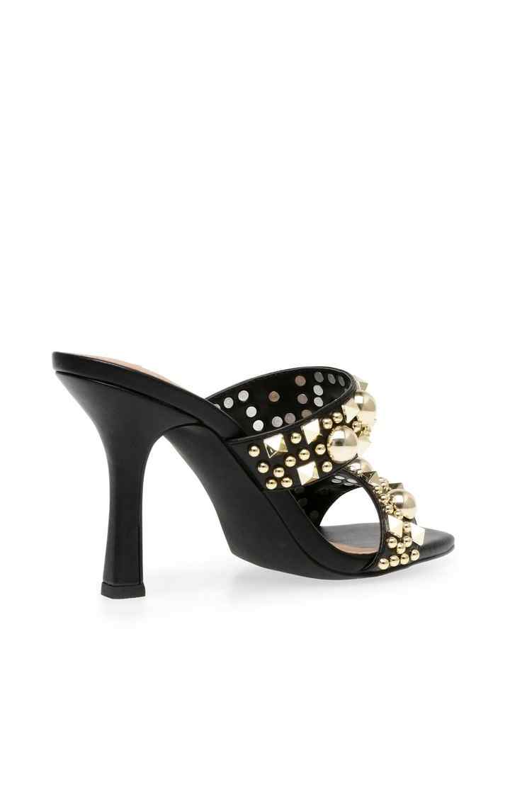 Luxuriant Black Heel Sandals