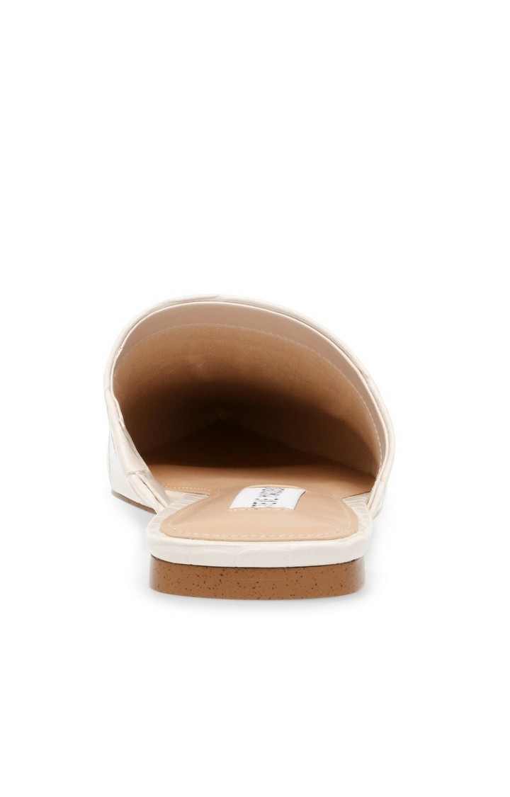 Tiff Beige Closed Flats & Ballerinas