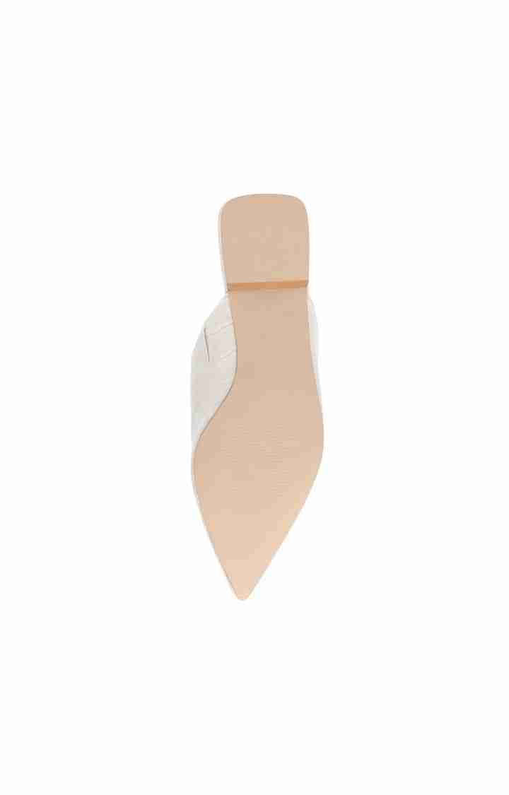Tiff Beige Closed Flats & Ballerinas