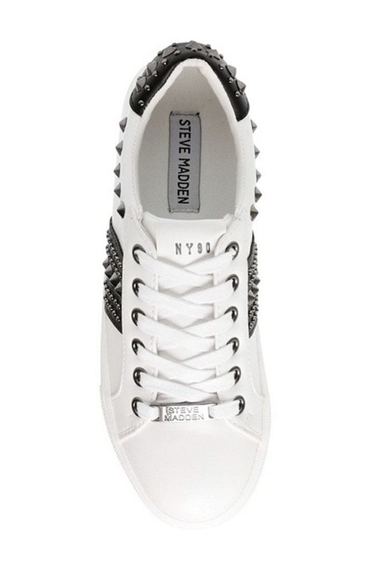 Endeavor Black Sneakers