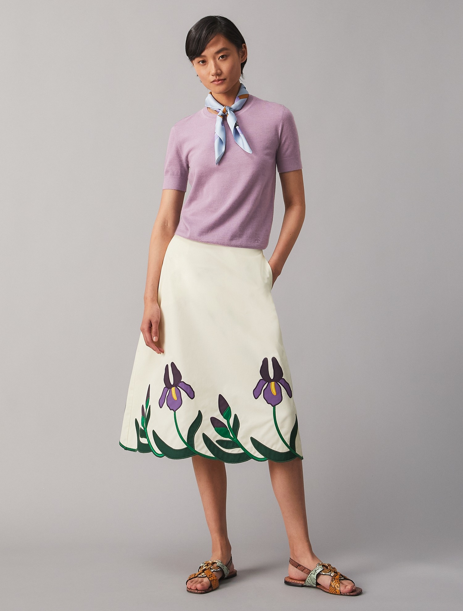 Short-Sleeve Iberia with Scarf