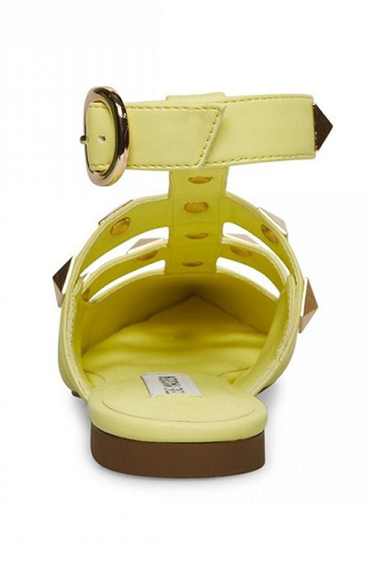 Florencia Yellow Closed Flats & Ballerinas