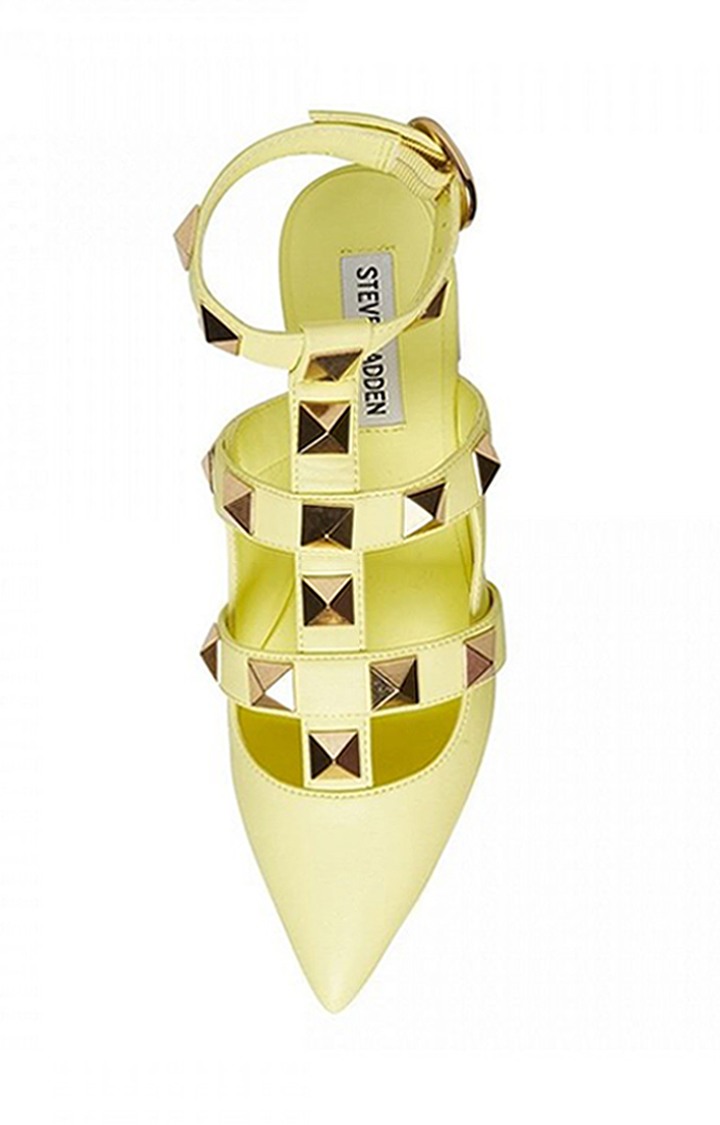 Florencia Yellow Closed Flats & Ballerinas