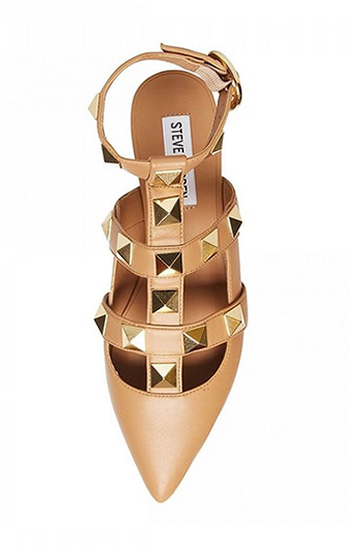 Florencia Brown Closed Flats & Ballerinas