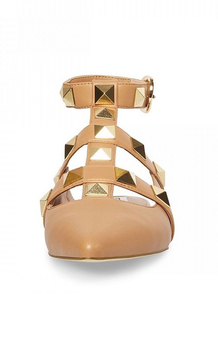 Florencia Brown Closed Flats & Ballerinas