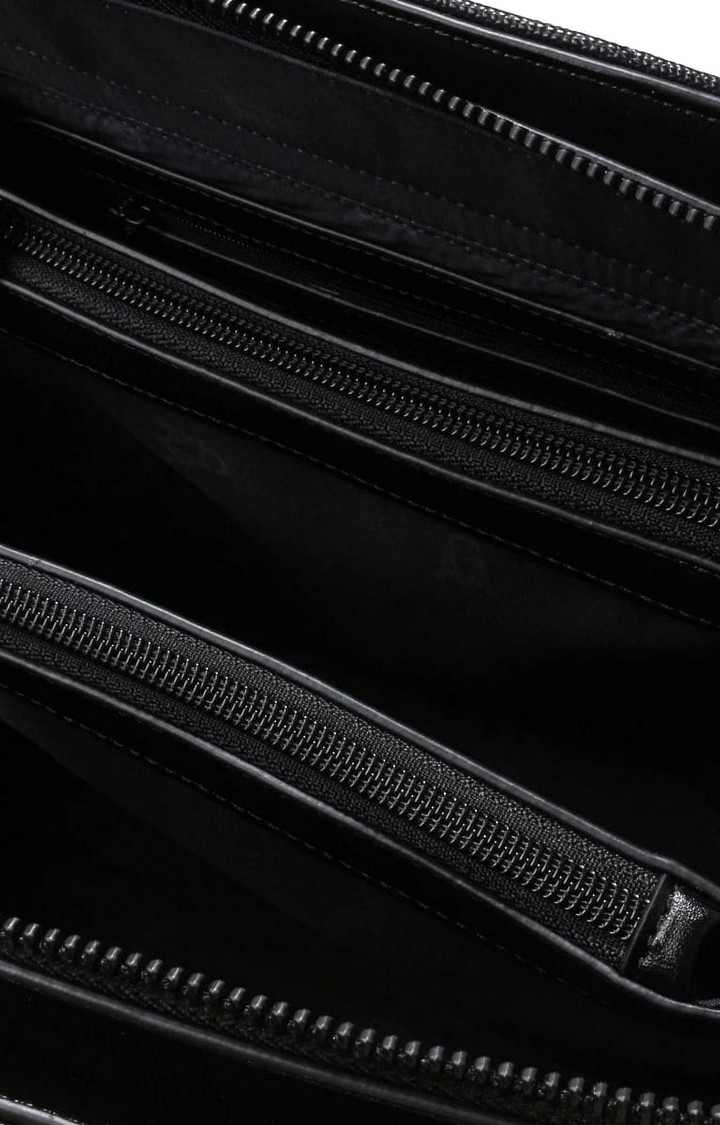 Bdivya Black Handbags