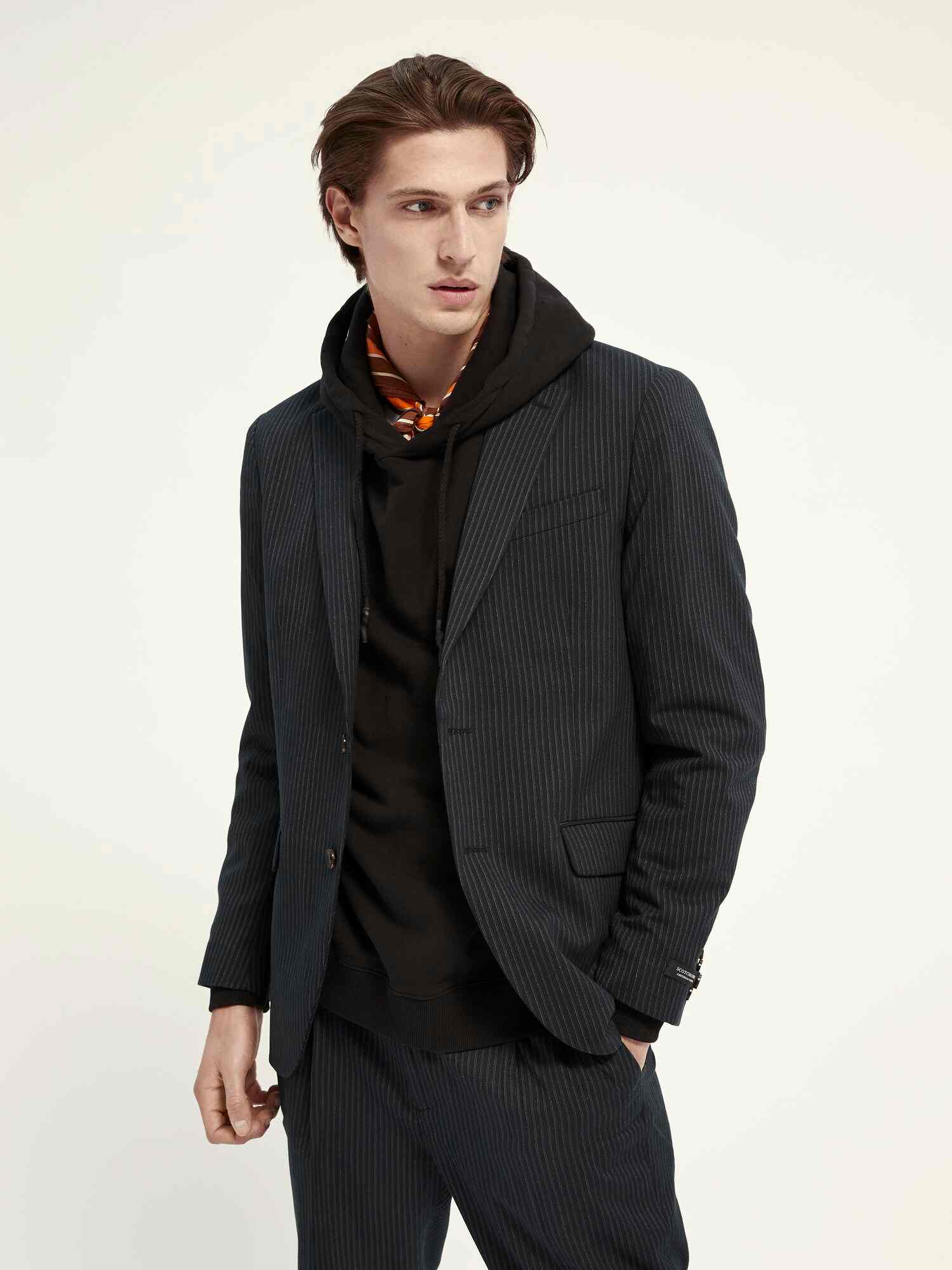 Classic single-breasted yd blazer in recycled polyester