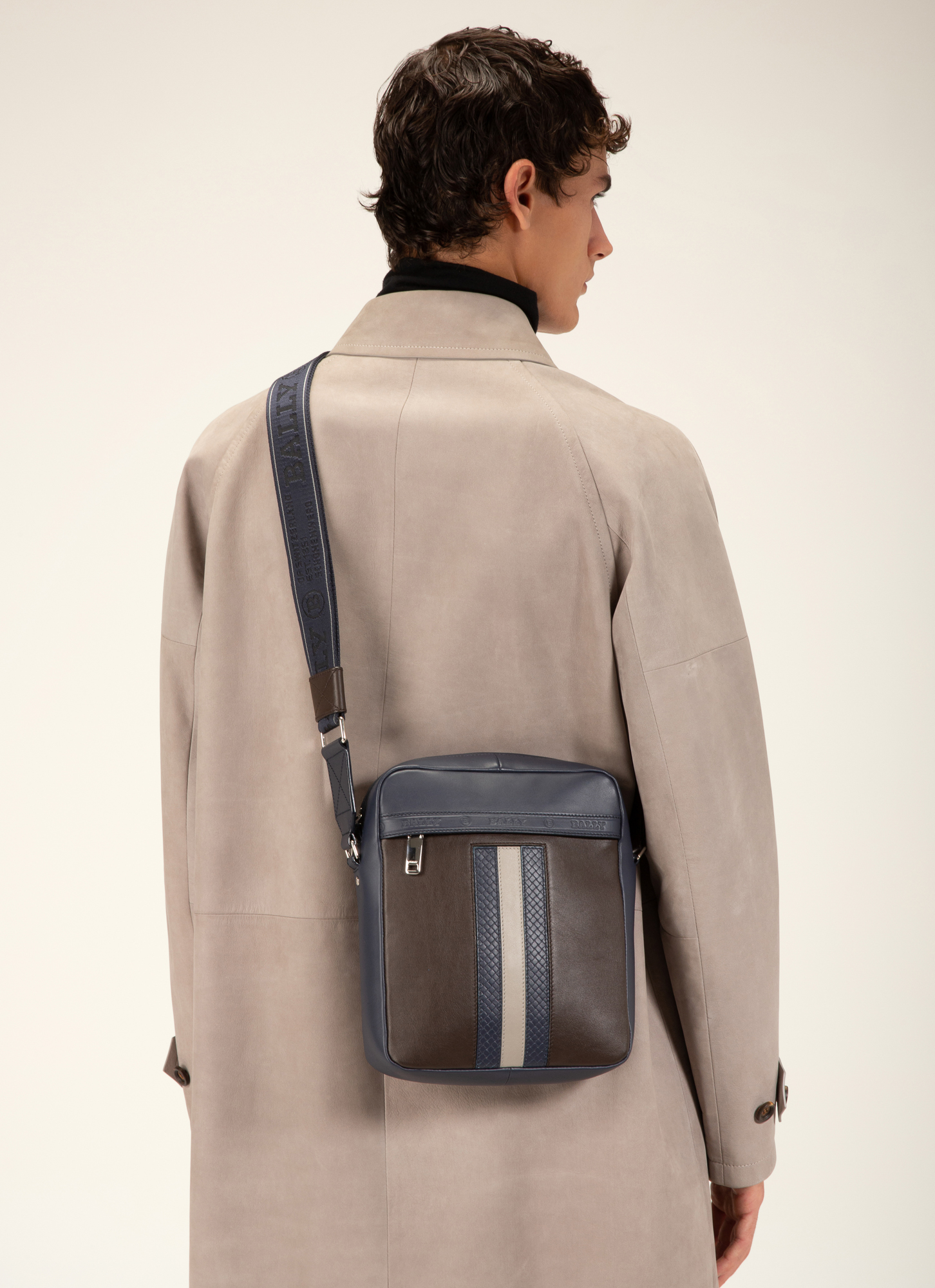 Holm Cross Body Bag