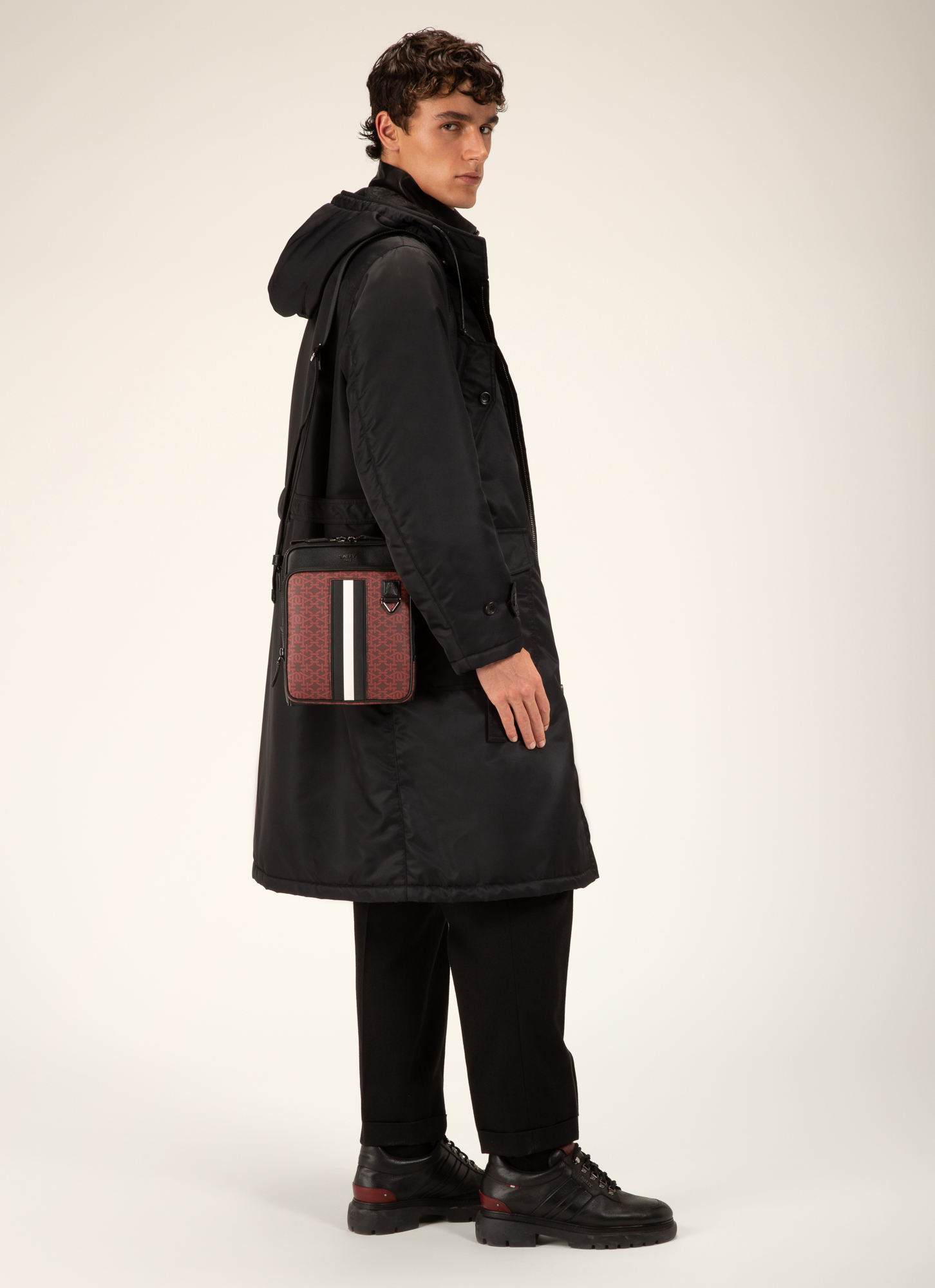 Mackao Cross Body Bag